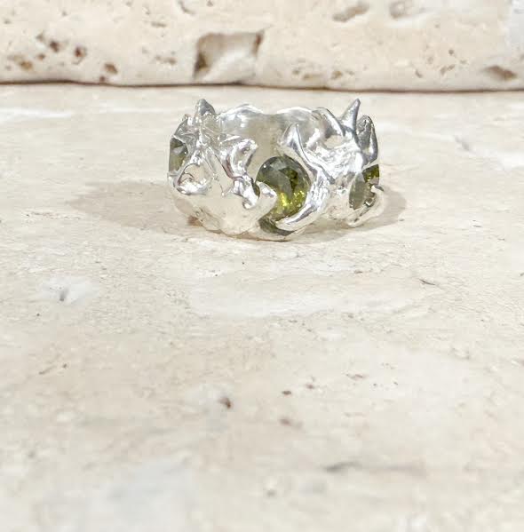 Ivy ring