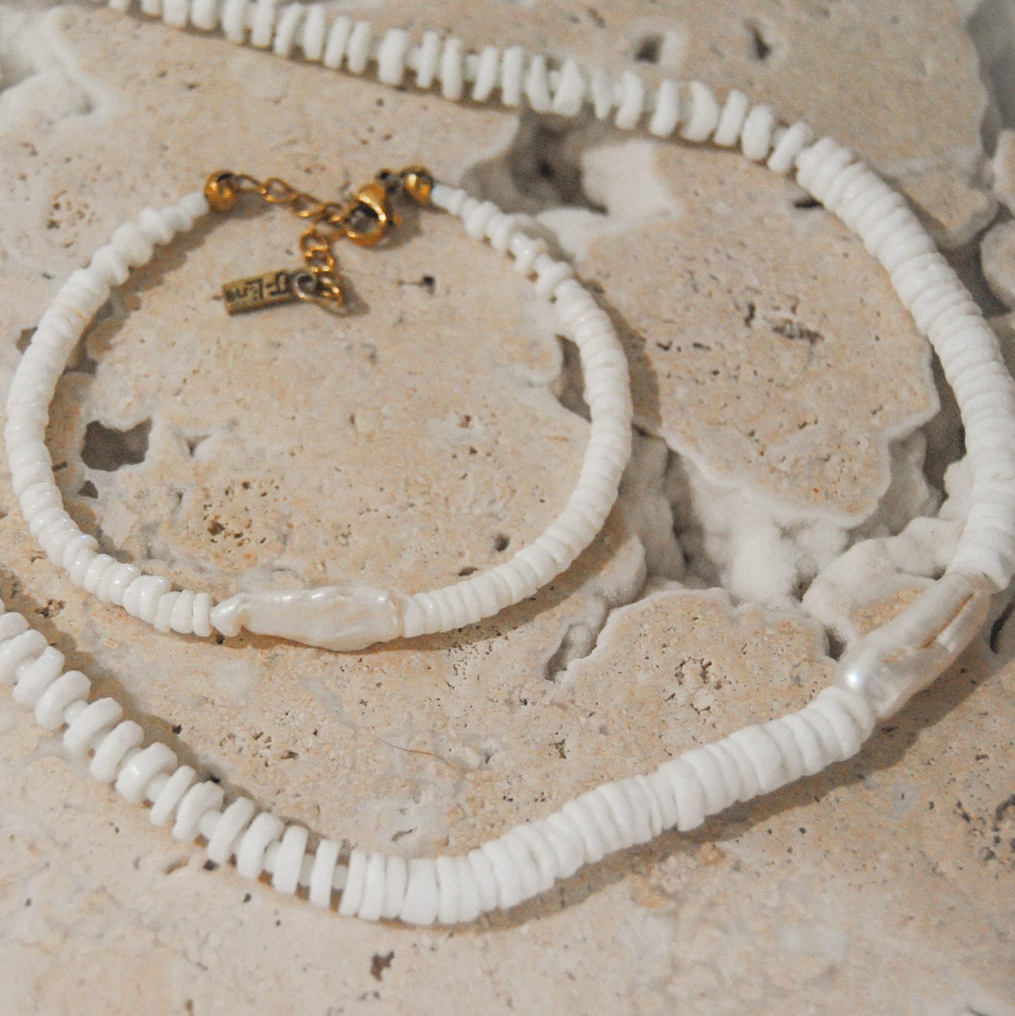 Luxe puka bracelet