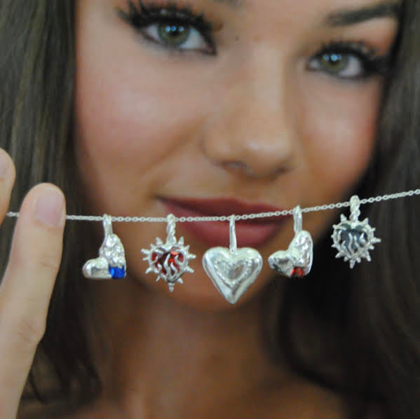Jlinedesigns-jewellery-necklace-handmade-gems-heart-heartjewellery-silver-silverjewellery-selflovejewellery-twistedjoynecklace