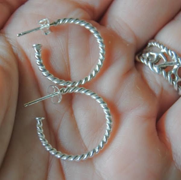 jlinedesigns-jewellery-hoops-silver-ropeearrings-silverjewellery-goldcoast