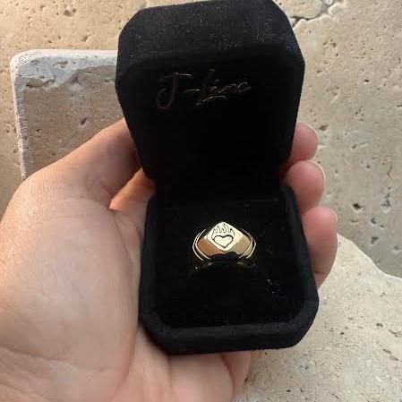 jlinedesigns-jewellery-ring-gold-unisexring-unisexjewellery-loveonfirering-chunkyjewellery-goldcoast-heartjewellery