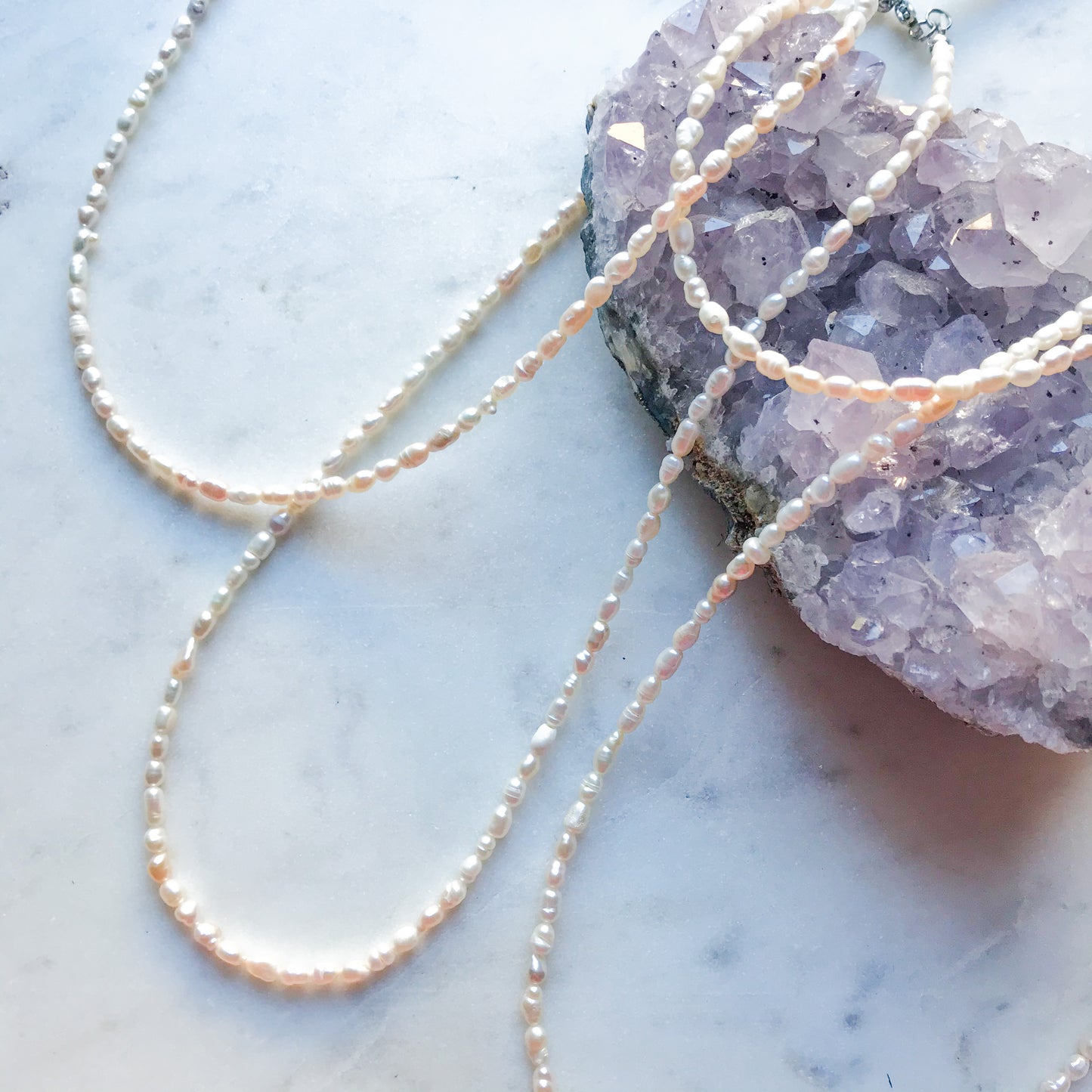 Lulu pearl necklace