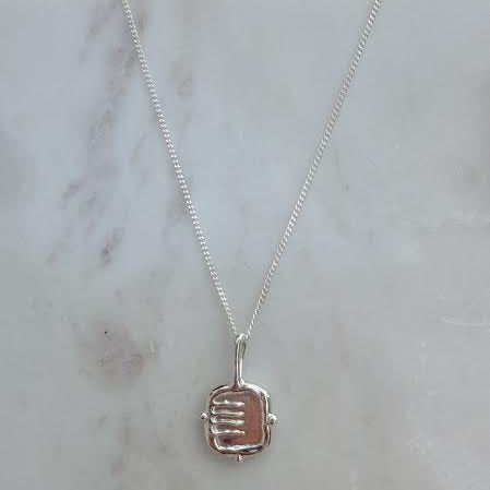 Air element necklace in silver
