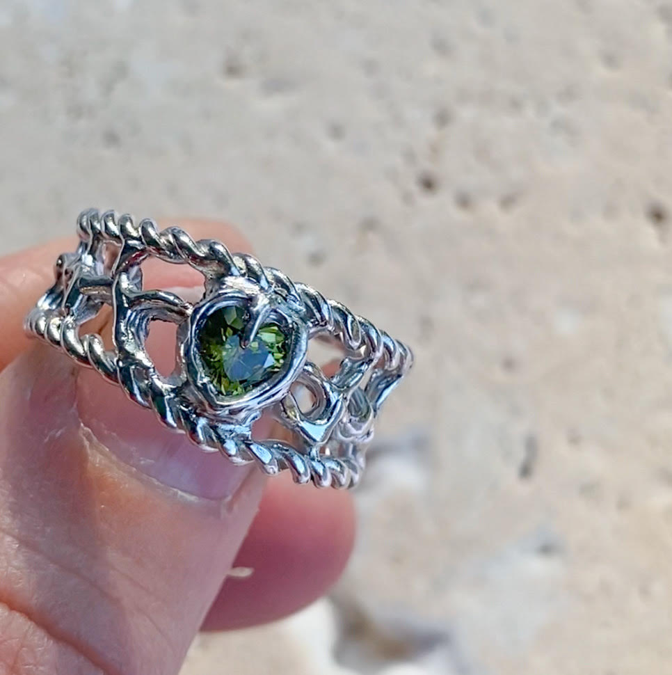 jlinedesigns-jewellery-handmade-silver-ring-heartgem-heart-rings-unisexjewelelry icandoitwithabrokenheart-taylorswift-jewelleryworkshops-goldcoast-green