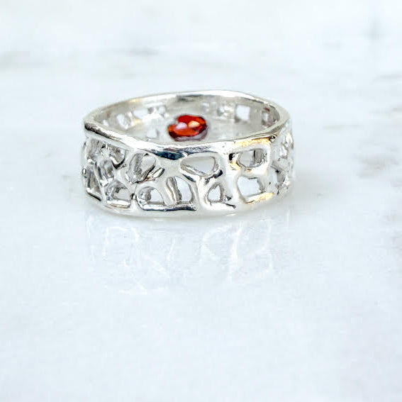 jlinedesigns-jewellery-ring-silver-rubygem-taylorswift-icandoitwithabrokenheart-helaingjewellery-handmade-goldcoast-comebackring-selflove-jewelleryworkshops