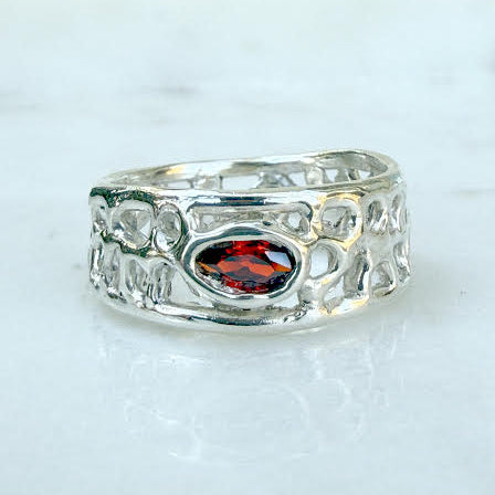 jlinedesigns-jewellery-ring-silver-rubygem-taylorswift-icandoitwithabrokenheart-helaingjewellery-handmade-goldcoast-comebackring-selflove-jewelleryworkshops-red