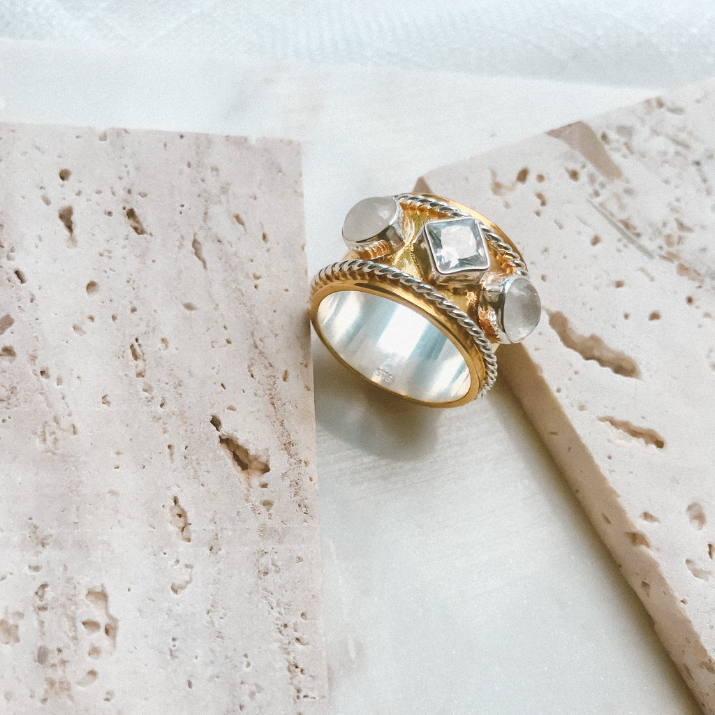 Athena Pearl Ring- Gold