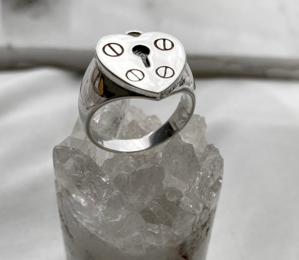 Yin & Yang Pearl ring- Silver