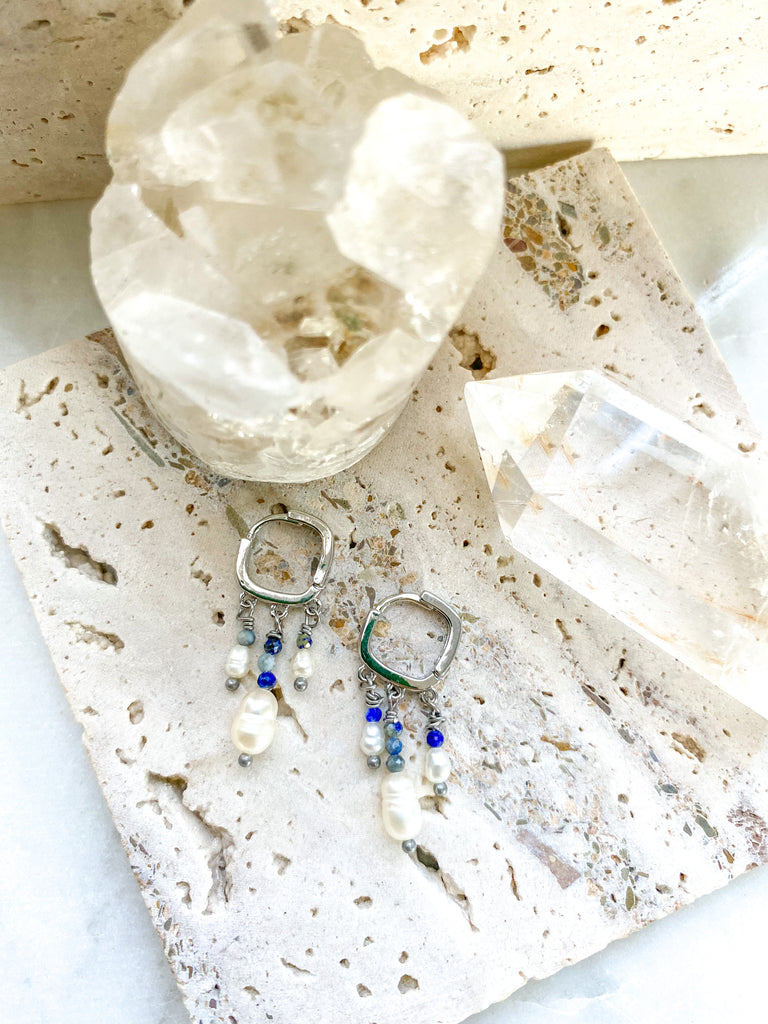 Crystal Pearl earrings- Apetite crystals- Gold