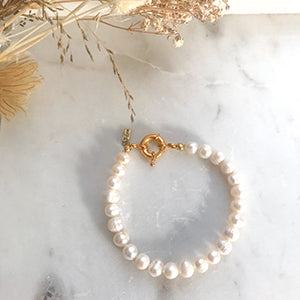 Empress Lulu Pearl Bracelet- Gold clasp