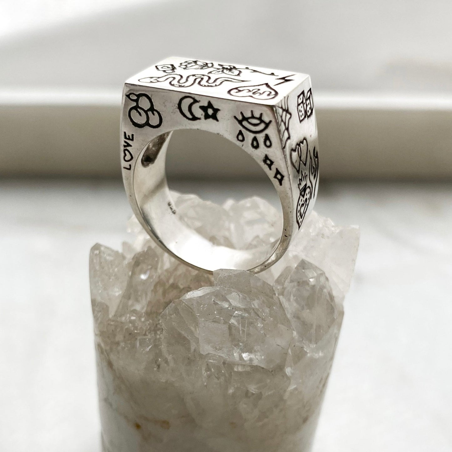 Tattoo love ring